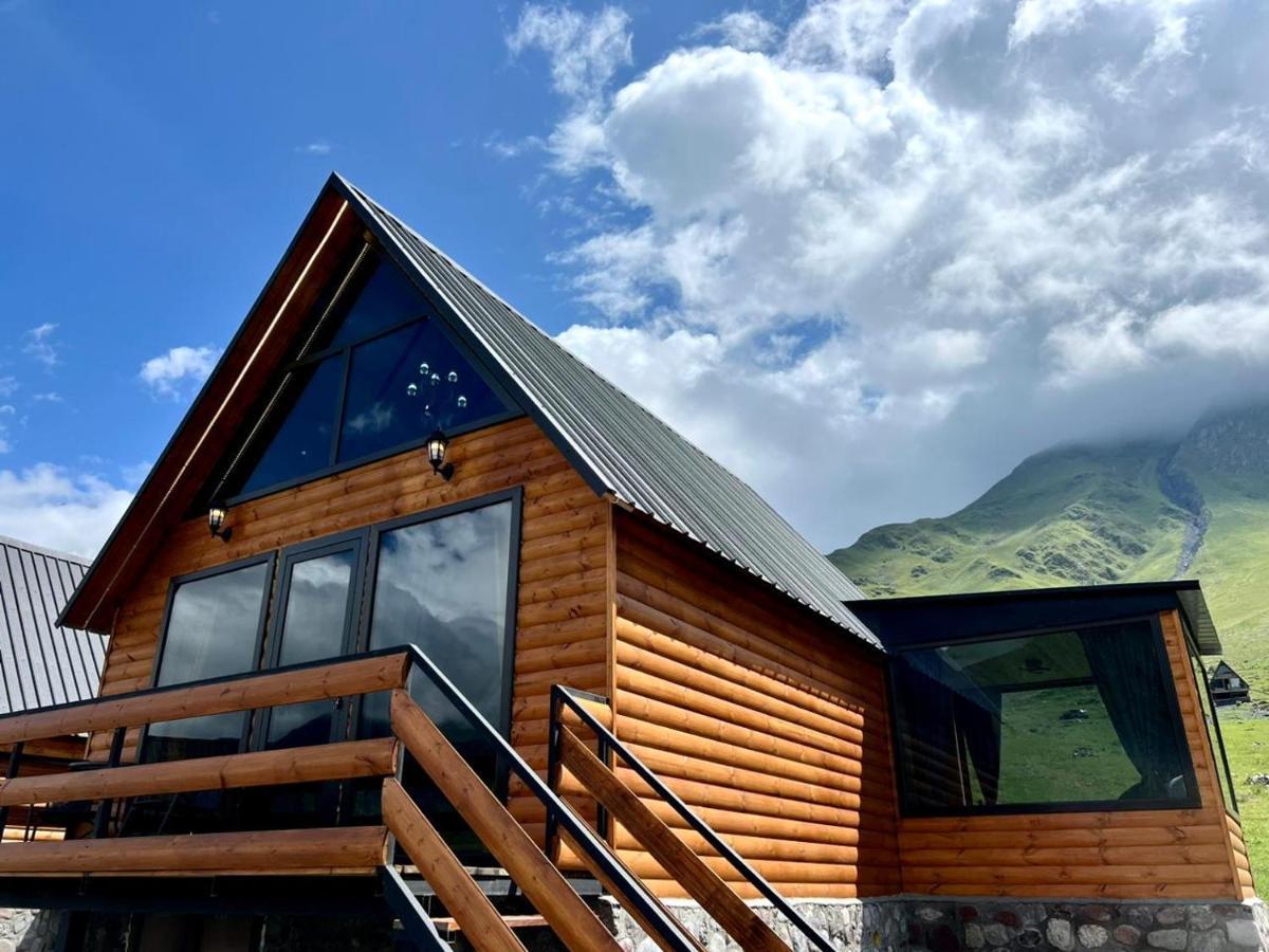 Kazbegi Inn Cottages المظهر الخارجي الصورة