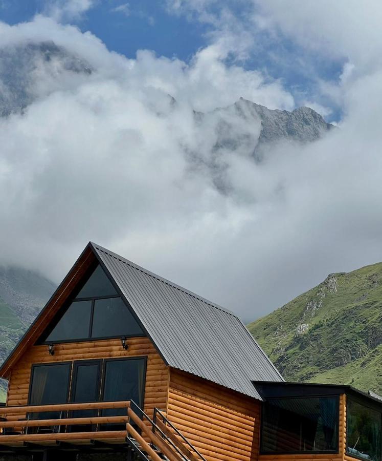 Kazbegi Inn Cottages المظهر الخارجي الصورة