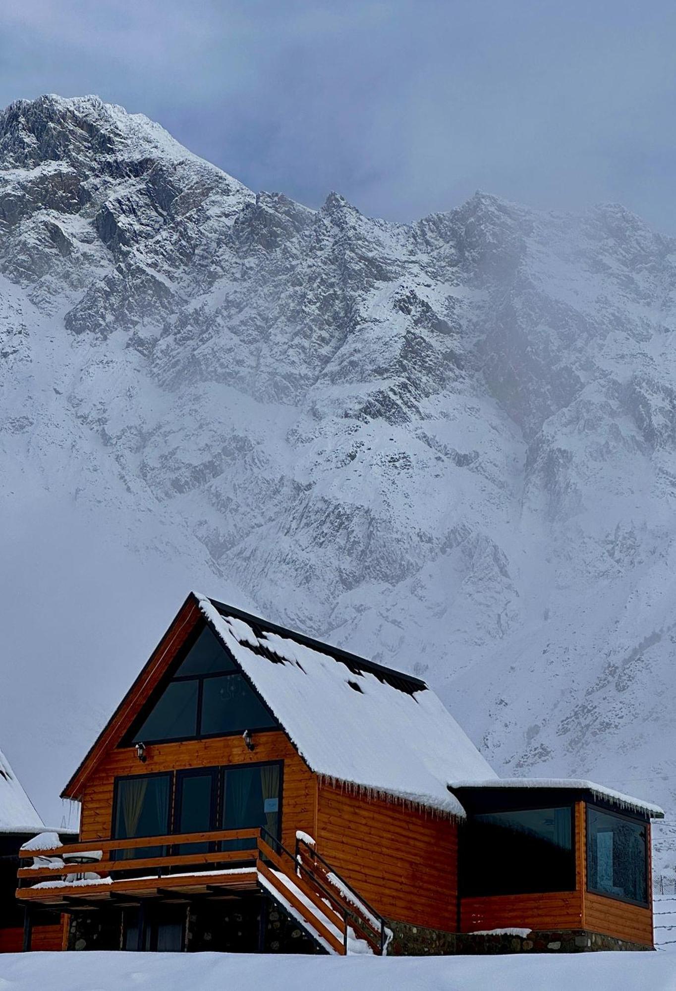 Kazbegi Inn Cottages المظهر الخارجي الصورة