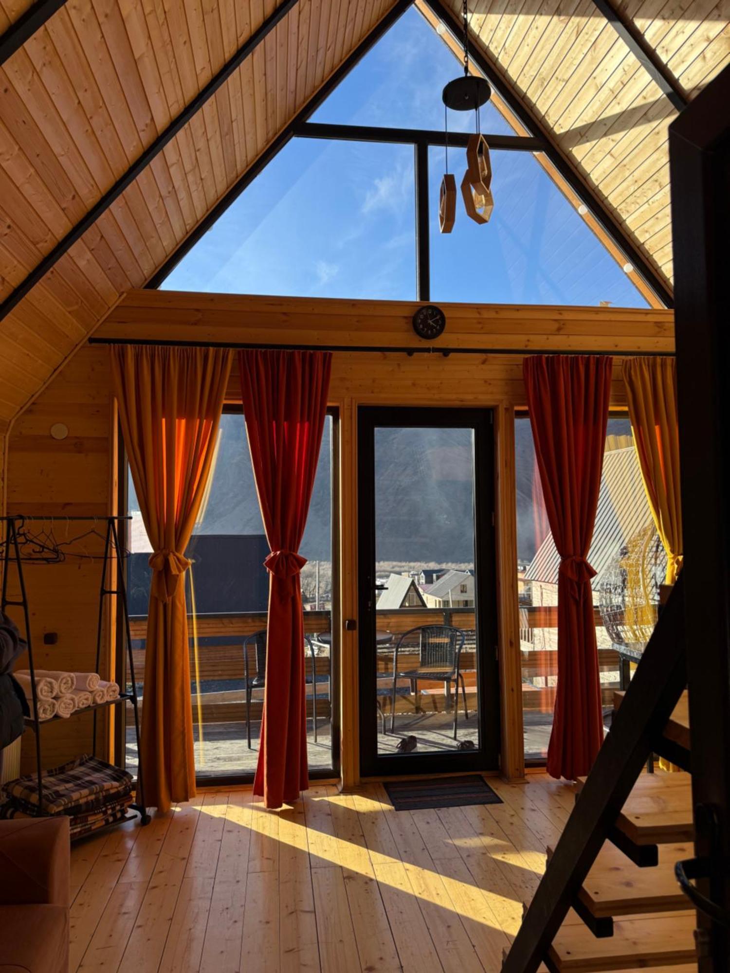 Kazbegi Inn Cottages المظهر الخارجي الصورة